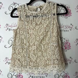 Cream Lace Sleeveless Top floral crochet boho beige keyhole opening